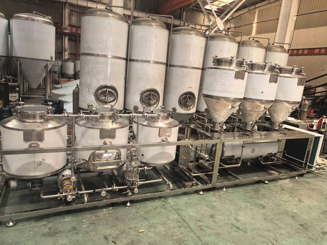 平武数控啤酒设备多少钱一套？新手开精酿酒吧能直接上手吗